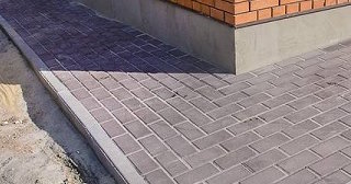 Укладка плитки на отмостку: Цена от 813 руб. в Михайловке от ТротуарнаяПлитка