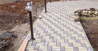 Укладка тротуарной плитки под ключ в Михайловке в октябре