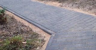 Укладка тротуарной плитки на основание в Михайловке в октябре