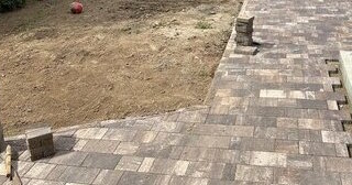 Профессиональная укладка тротуарной плитки на клей в Михайловке в октябре