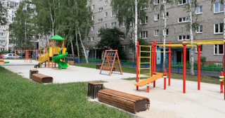 Благоустройство детской площадки во дворе от 1932 руб. в Михайловке